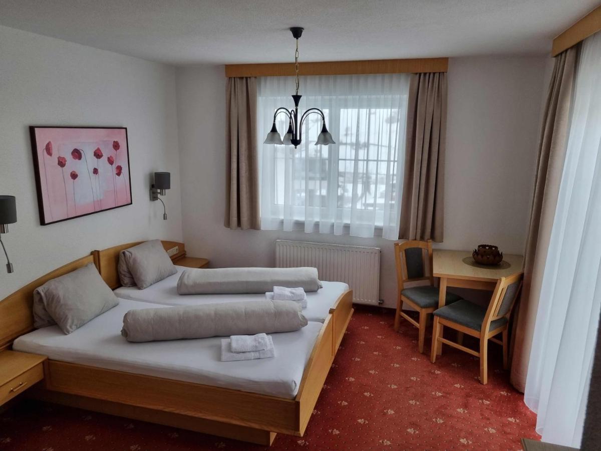 Hotel Garni Corinna Ишгль Экстерьер фото
